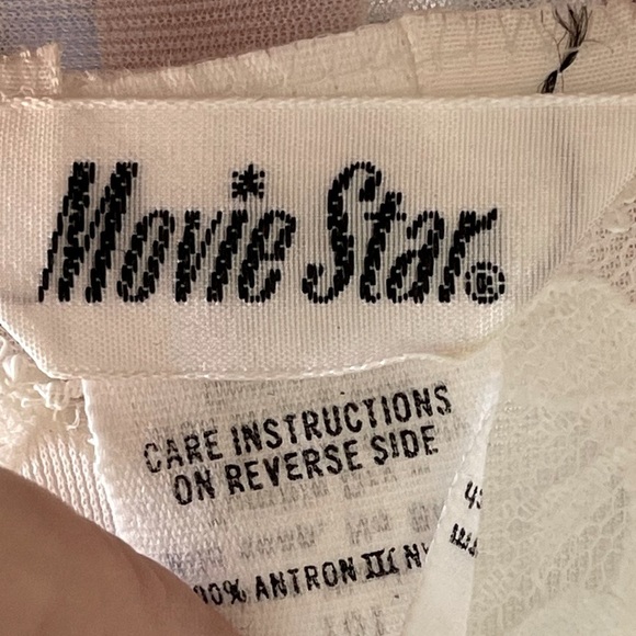 MOVIE Star Vintage Delicate Lace Trim Full Slip Chemise Dress Size 34 - Picture 3 of 8